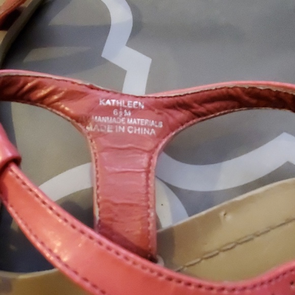 Sandals - Picture 3 of 4